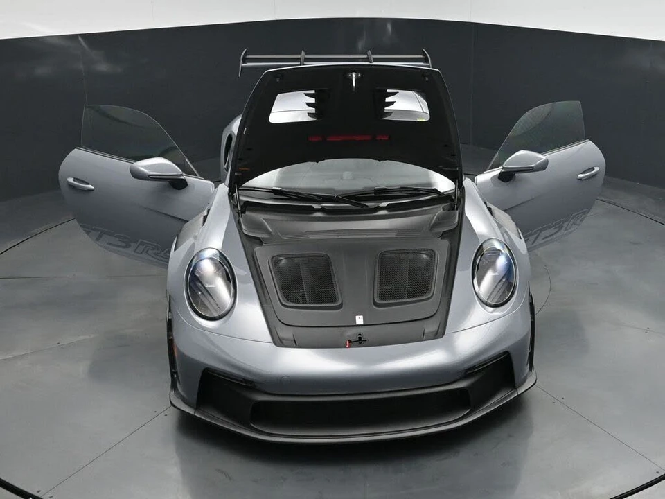 2025 Porsche 992 GT3 RS - Image 30 of 31