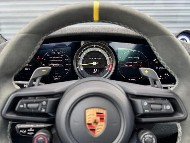 2025 Porsche 992 GT3 RS - Image 20 of 31
