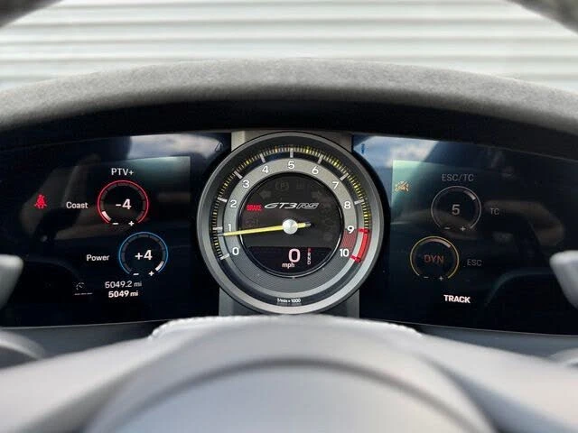 2025 Porsche 992 GT3 RS - Image 29 of 31
