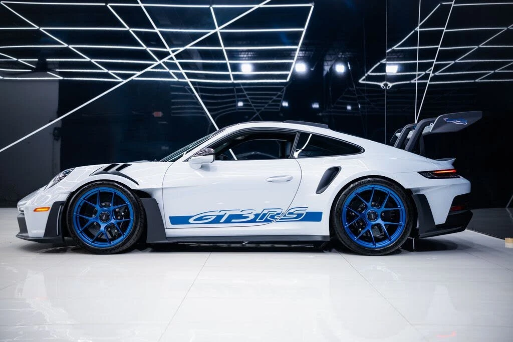 2025 Porsche 992 GT3 RS - Image 11 of 31