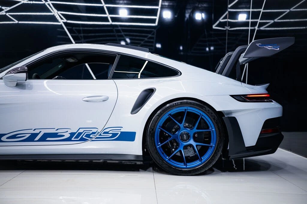 2025 Porsche 992 GT3 RS - Image 13 of 31