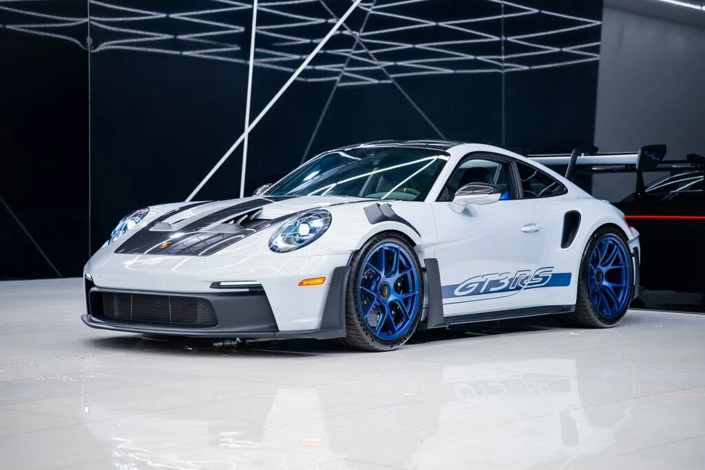 2025 Porsche 992 GT3 RS - Image 2 of 31