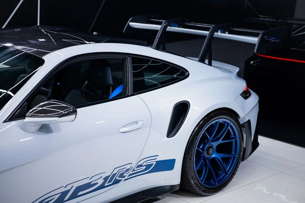 2025 Porsche 992 GT3 RS - Image 14 of 31