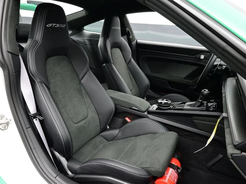 2025 Porsche 992 GT3 RS - Image 13 of 28