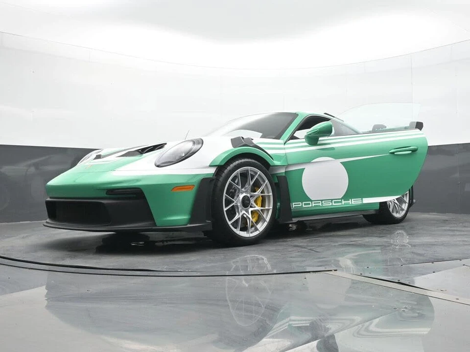2025 Porsche 992 GT3 RS - Image 25 of 28