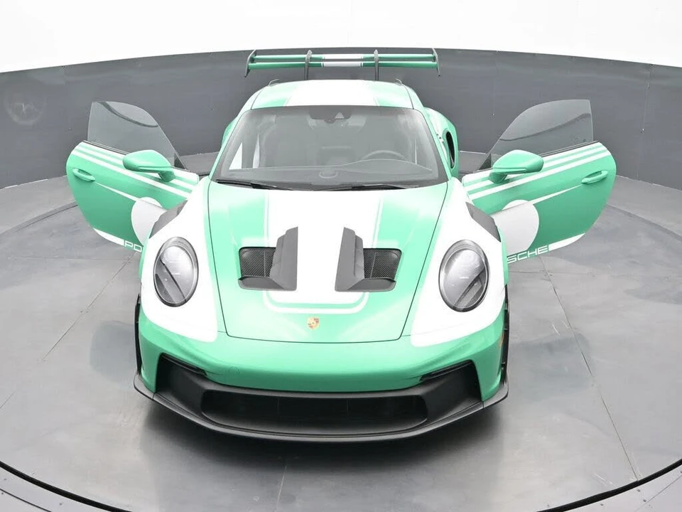 2025 Porsche 992 GT3 RS - Image 26 of 28