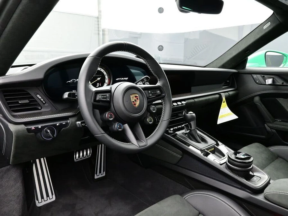 2025 Porsche 992 GT3 RS - Image 4 of 28