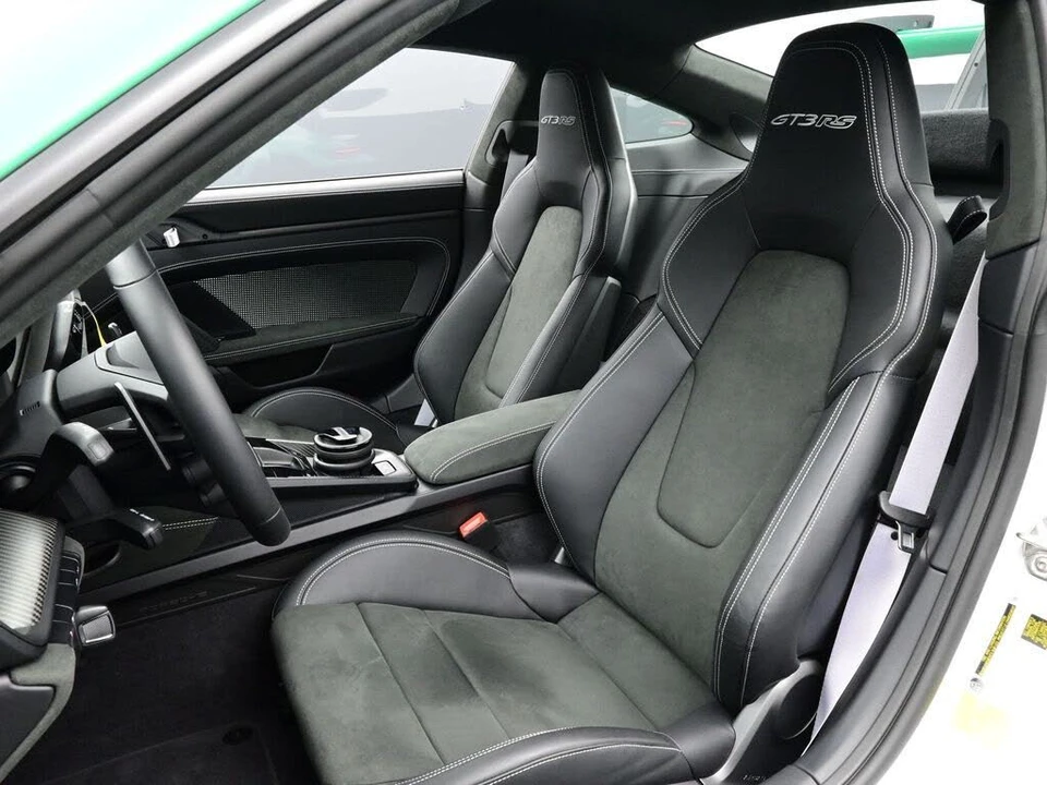 2025 Porsche 992 GT3 RS - Image 5 of 28