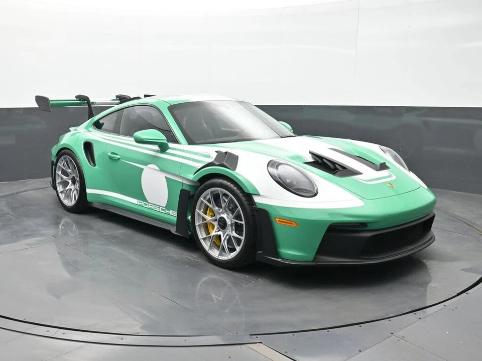 2025 Porsche 992 GT3 RS - Image 19 of 28