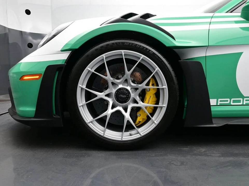 2025 Porsche 992 GT3 RS - Image 6 of 28