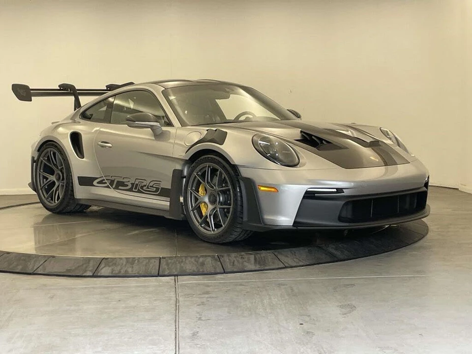 2025 Porsche 992 GT3 RS - Image 9 of 31