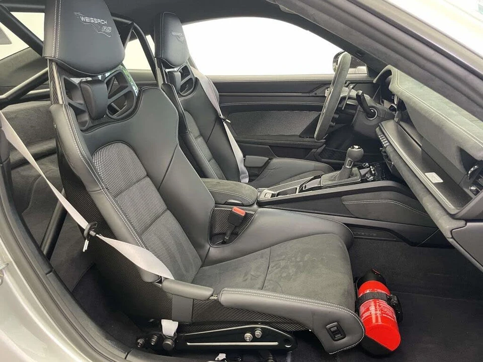 2025 Porsche 992 GT3 RS - Image 18 of 31