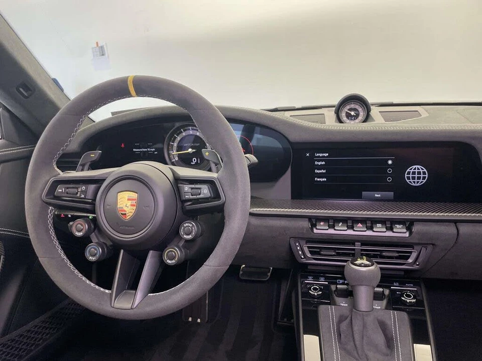2025 Porsche 992 GT3 RS - Image 20 of 31