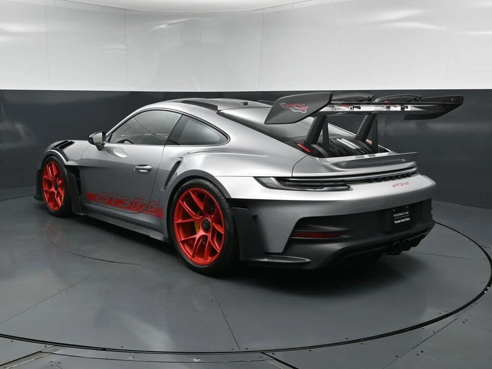 2025 Porsche 992 GT3 RS - Image 3 of 31