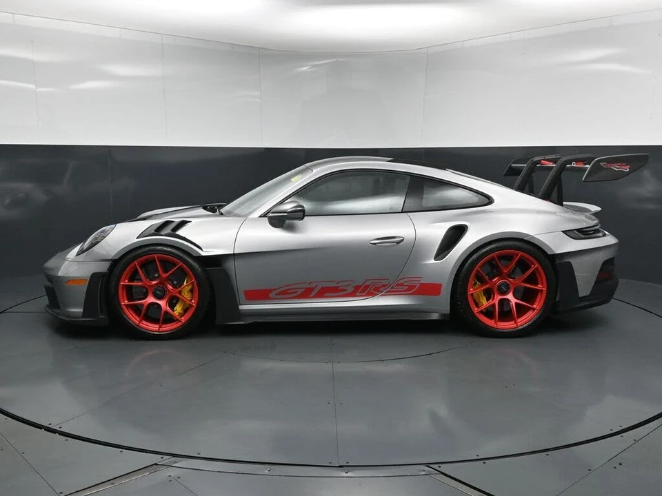 2025 Porsche 992 GT3 RS - Image 2 of 31