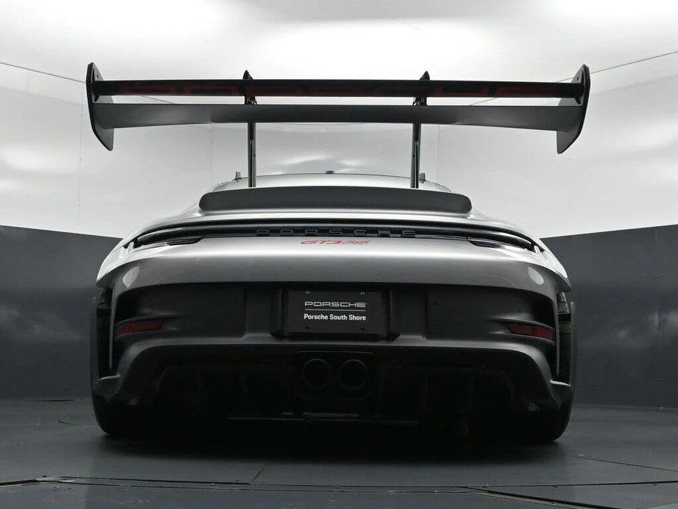 2025 Porsche 992 GT3 RS - Image 27 of 31