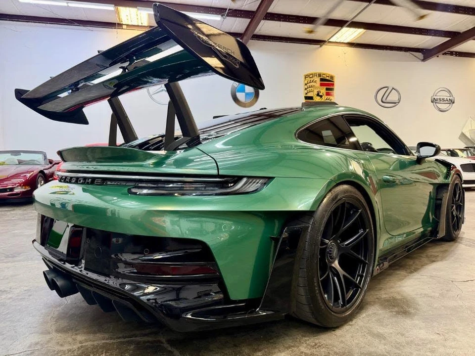 2025 Porsche 992 GT3 RS - Image 3 of 13