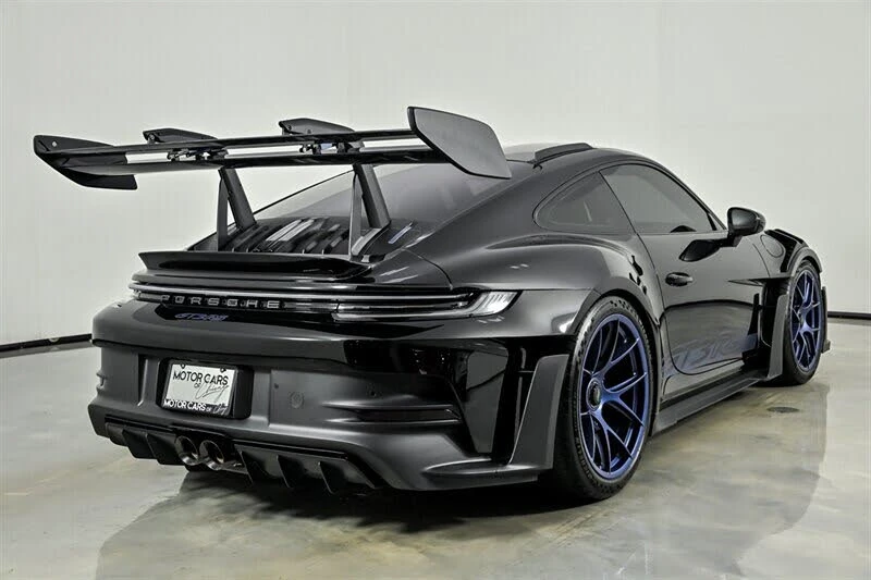 2025 Porsche 992 GT3 RS - Image 9 of 31