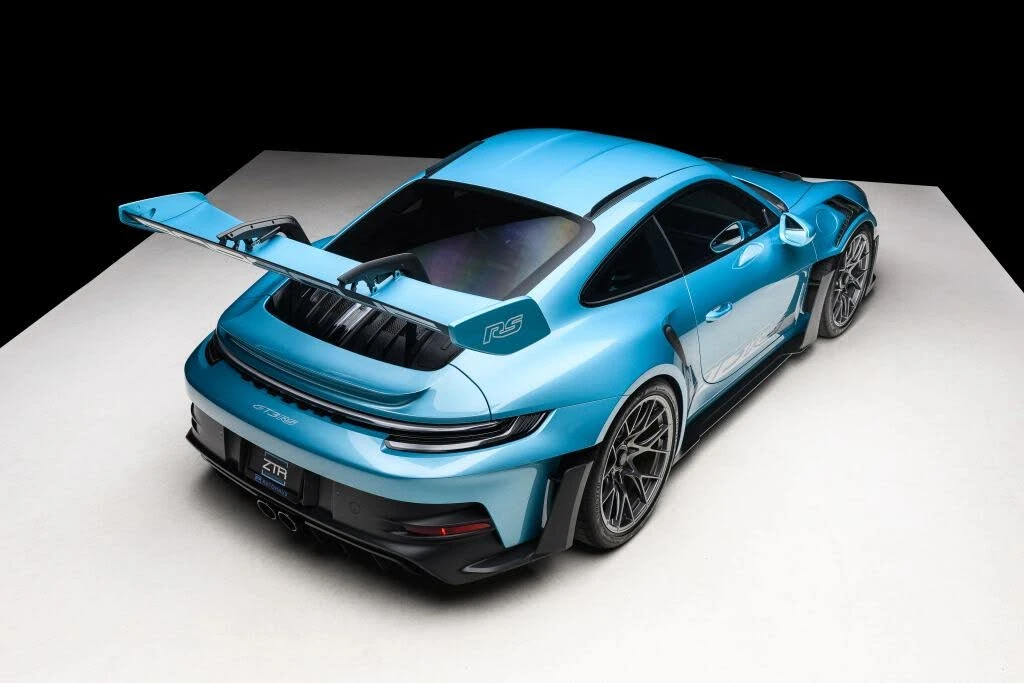 2025 Porsche 992 GT3 RS - Image 26 of 31
