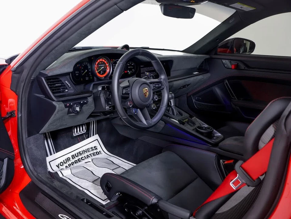 2025 Porsche 992 GT3 RS - Image 4 of 31