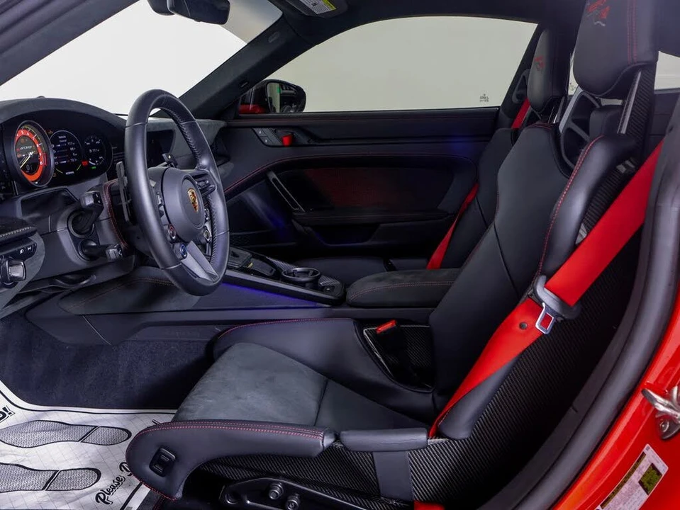 2025 Porsche 992 GT3 RS - Image 5 of 31
