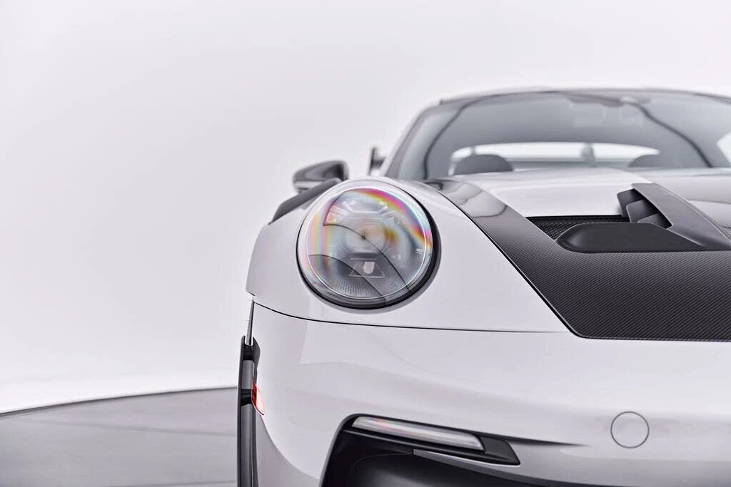2025 Porsche 992 GT3 RS - Image 27 of 31