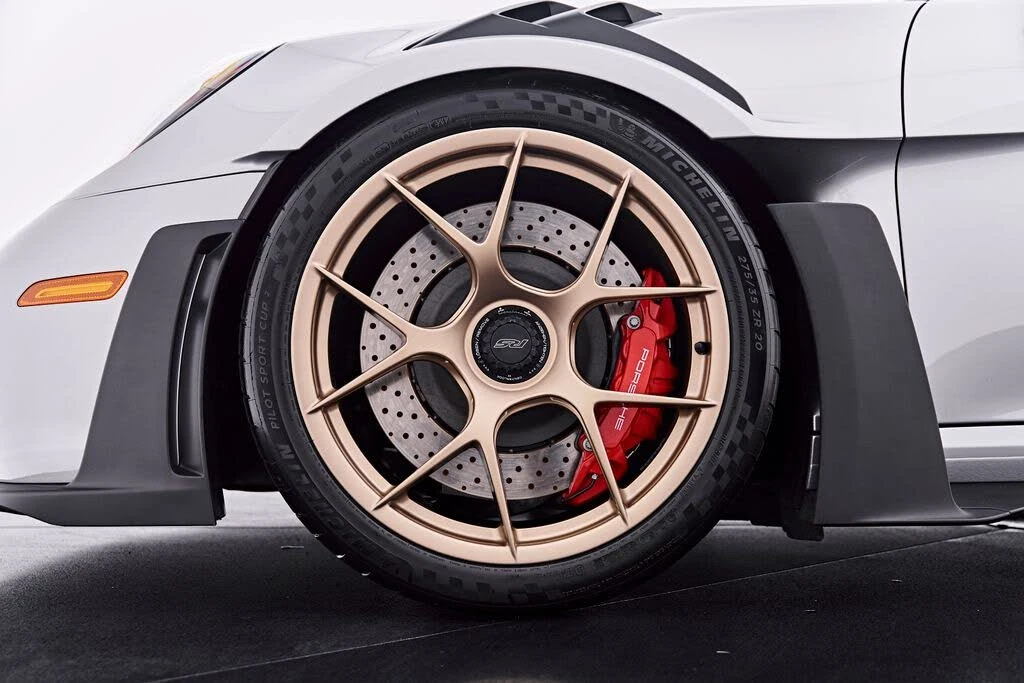 2025 Porsche 992 GT3 RS - Image 3 of 31