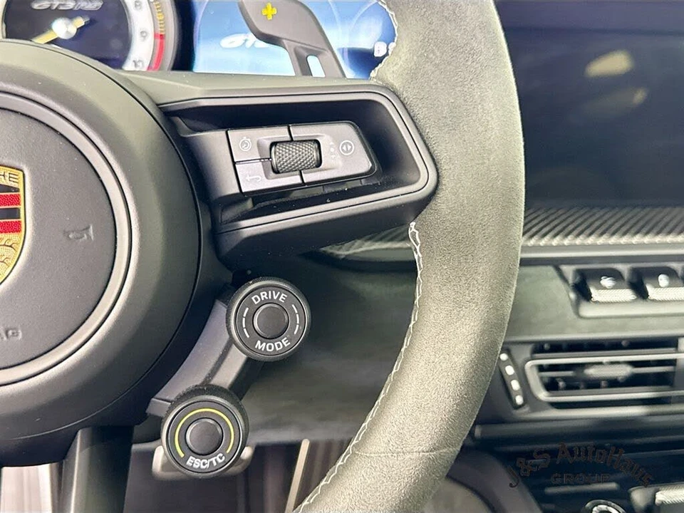 2025 Porsche 992 GT3 RS - Image 14 of 31