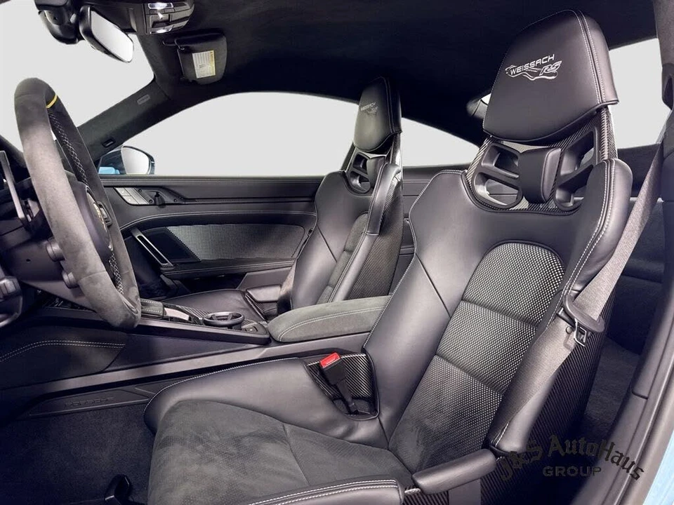 2025 Porsche 992 GT3 RS - Image 11 of 31