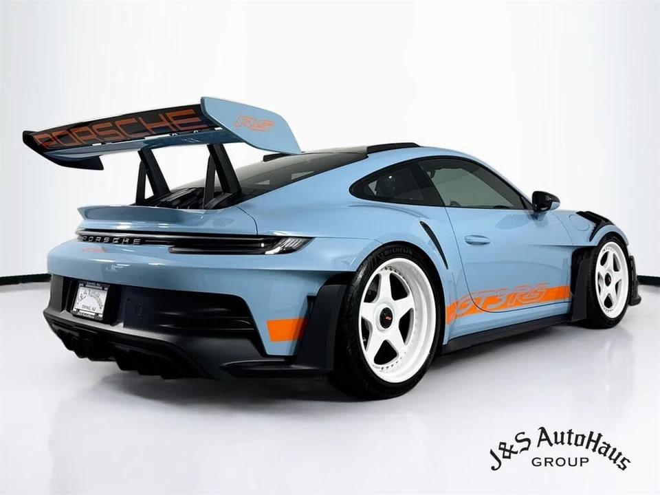 2025 Porsche 992 GT3 RS - Image 7 of 31