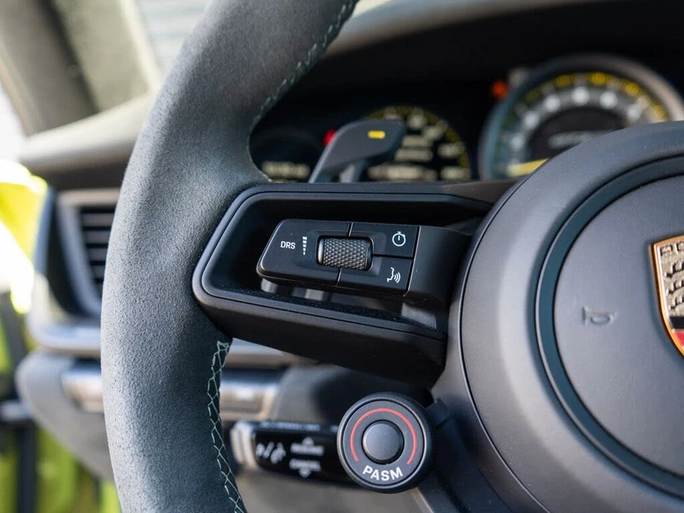 2025 Porsche 992 GT3 RS - Image 18 of 31