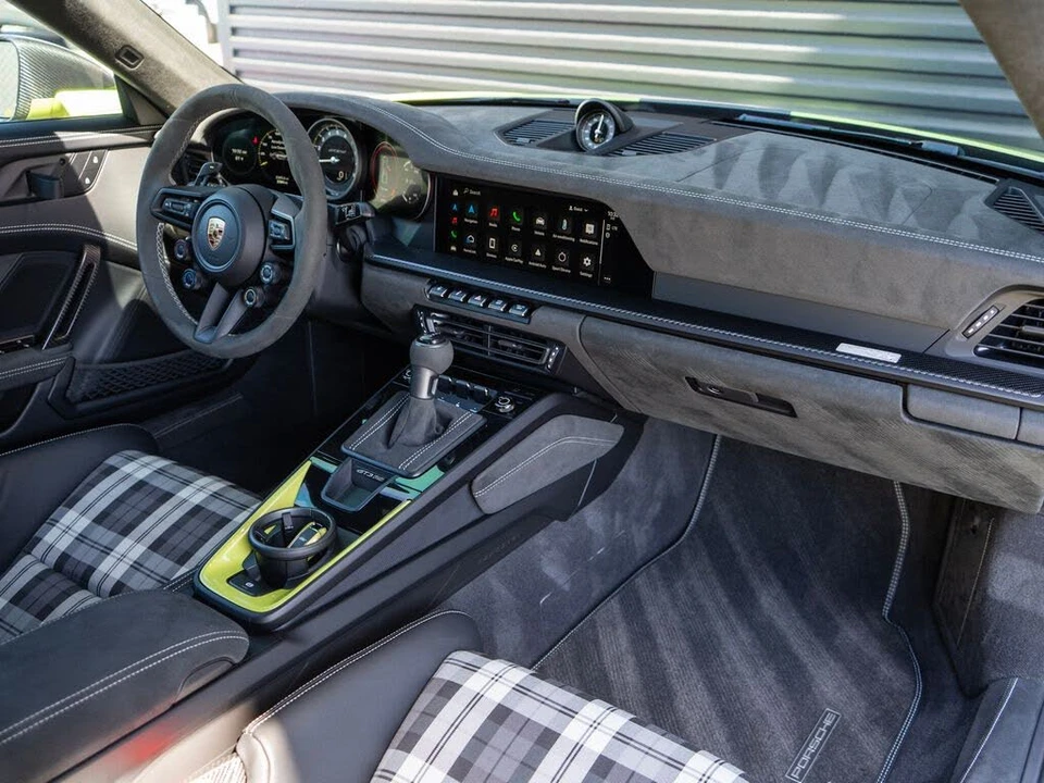 2025 Porsche 992 GT3 RS - Image 11 of 31