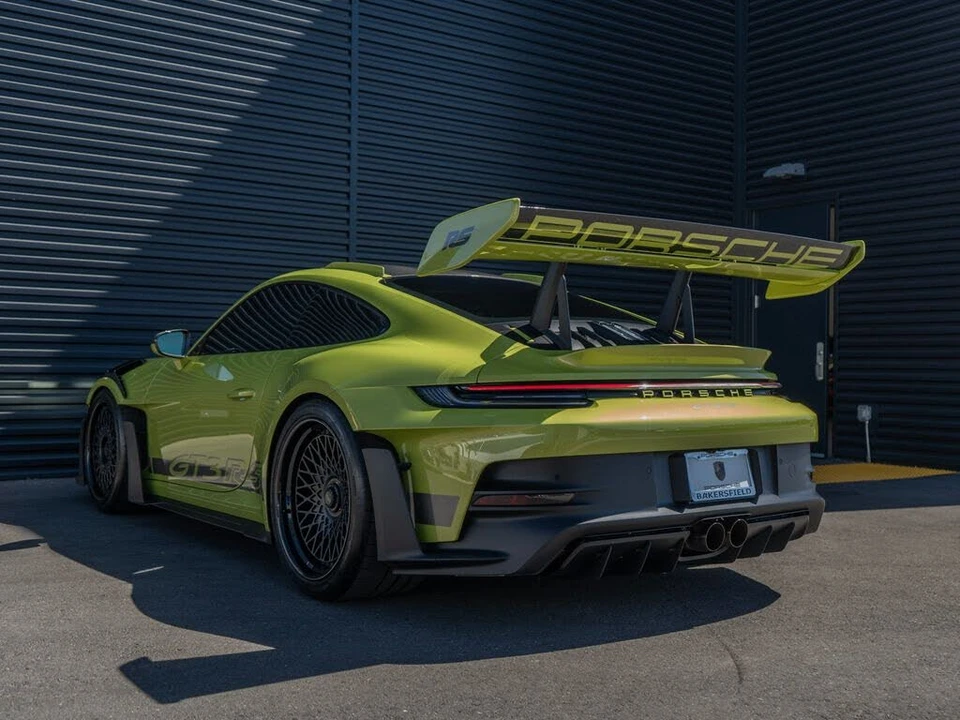 2025 Porsche 992 GT3 RS - Image 3 of 31
