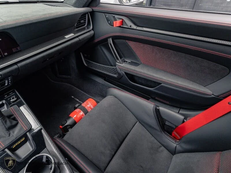 2025 Porsche 992 GT3 RS - Image 23 of 31