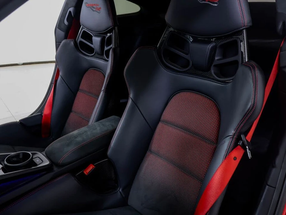 2025 Porsche 992 GT3 RS - Image 8 of 31