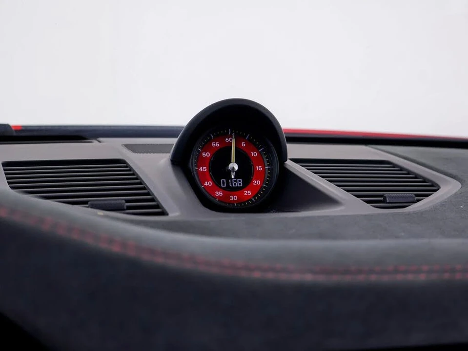 2025 Porsche 992 GT3 RS - Image 14 of 31