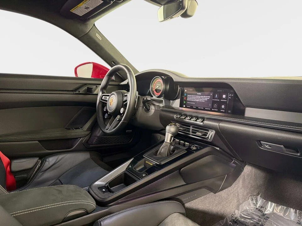2025 Porsche 992 GT3 RS - Image 29 of 31