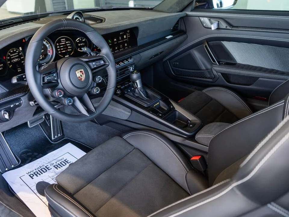 2025 Porsche 992 GT3 RS - Image 5 of 31