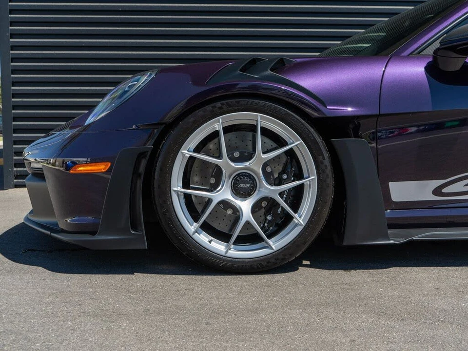 2025 Porsche 992 GT3 RS - Image 11 of 31