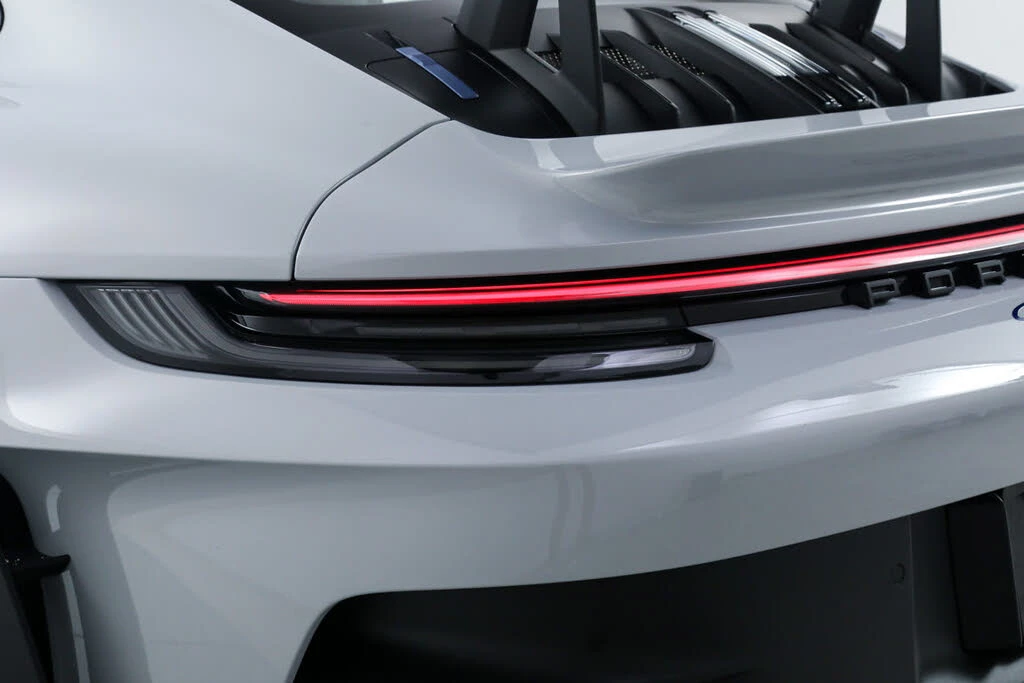 2025 Porsche 992 GT3 RS - Image 16 of 31