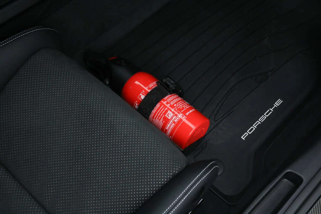 2025 Porsche 992 GT3 RS - Image 21 of 31