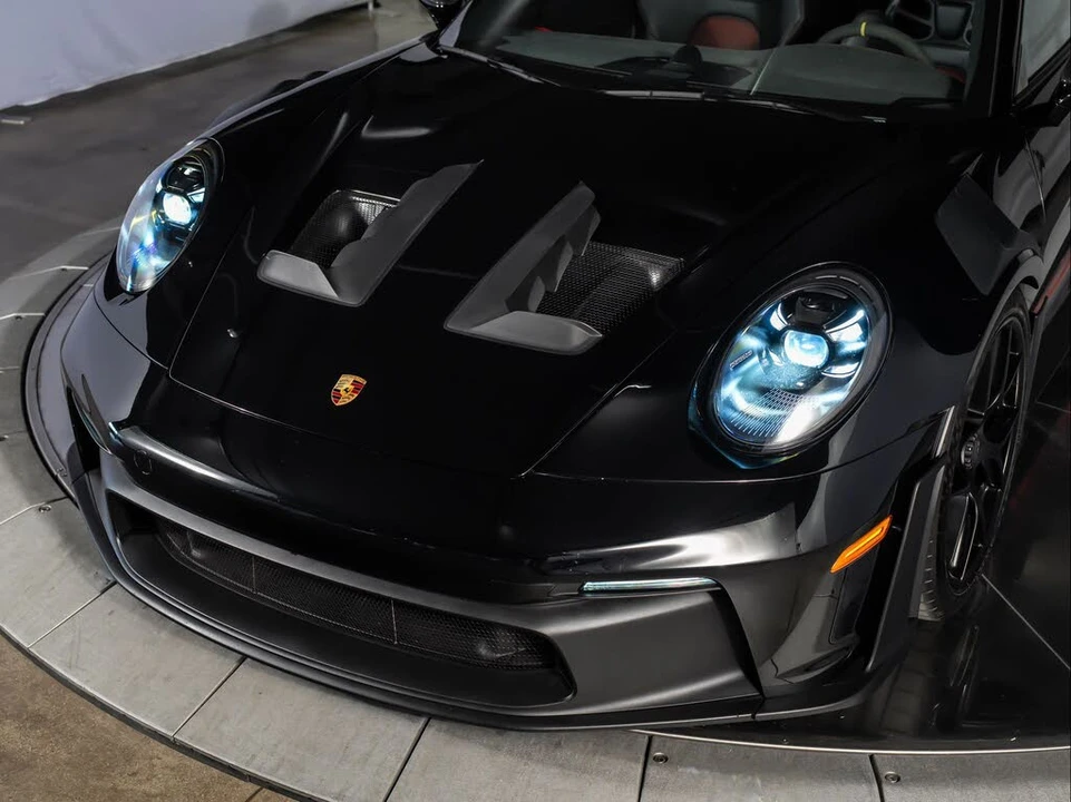 2025 Porsche 992 GT3 RS - Image 30 of 31