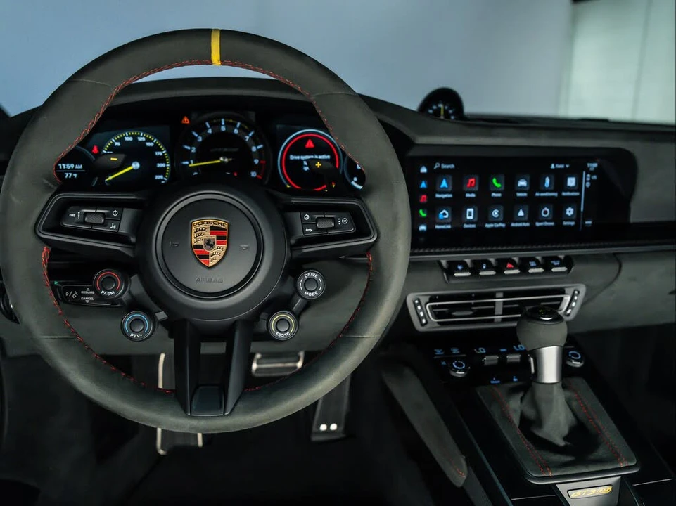 2025 Porsche 992 GT3 RS - Image 14 of 31