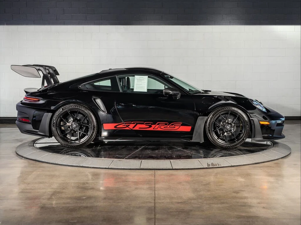 2025 Porsche 992 GT3 RS - Image 8 of 31