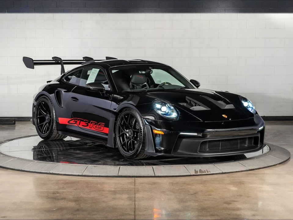2025 Porsche 992 GT3 RS - Image 9 of 31
