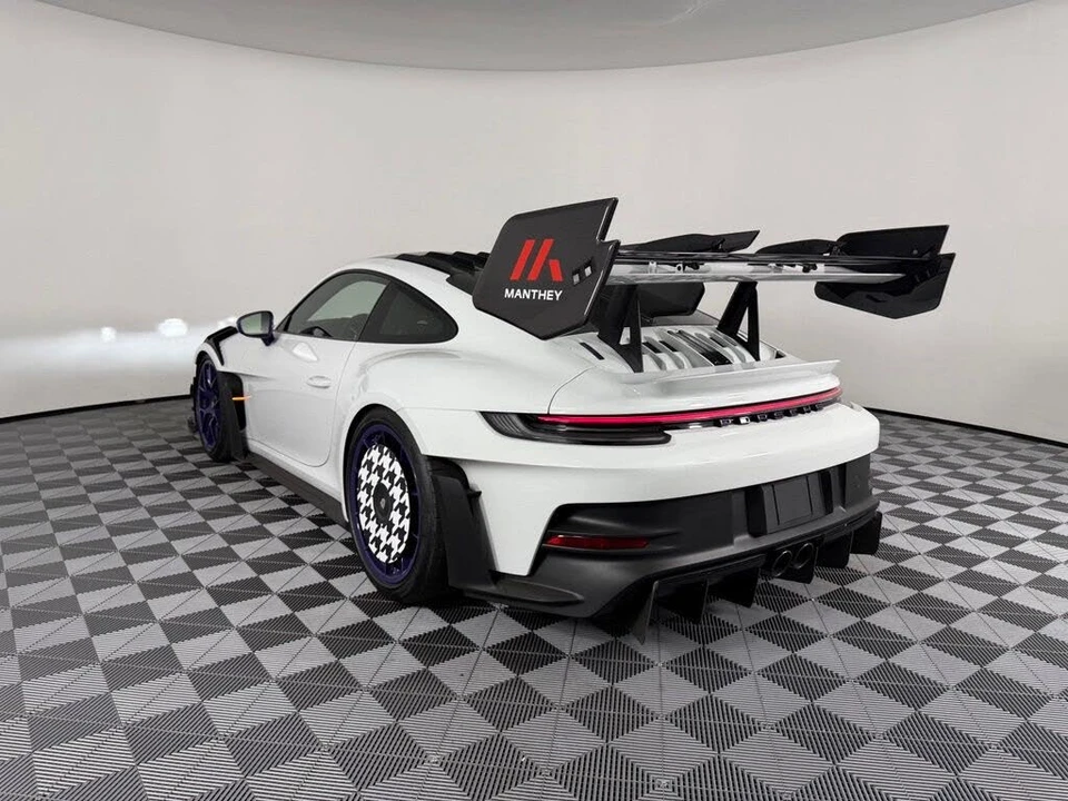 2025 Porsche 992 GT3 RS - Image 3 of 7