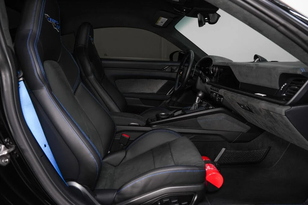 2025 Porsche 992 GT3 RS - Image 28 of 31