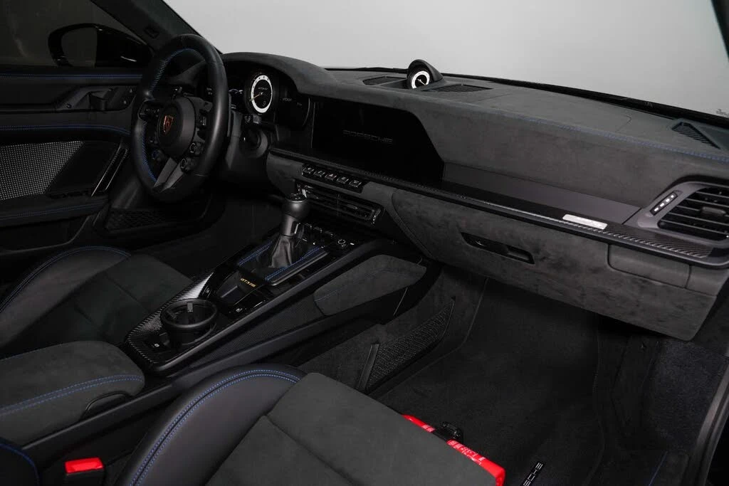 2025 Porsche 992 GT3 RS - Image 31 of 31
