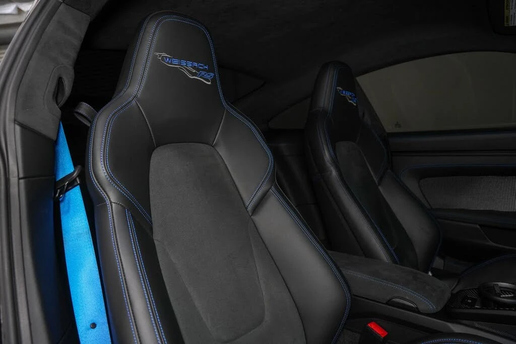 2025 Porsche 992 GT3 RS - Image 29 of 31