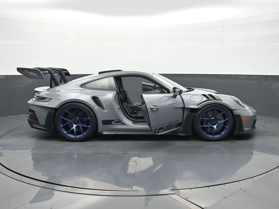2025 Porsche 992 GT3 RS - Image 28 of 28